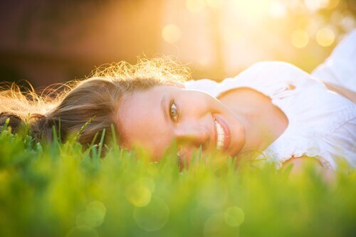 3 claves para ser feliz: descubre cómo alcanzar la felicidad