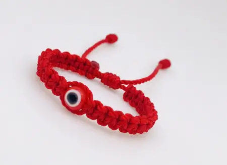 5 pulseras contra el mal de ojo que debes tener